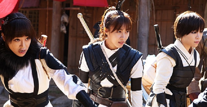 Săn Tiền Thưởng - The Huntresses (2014)