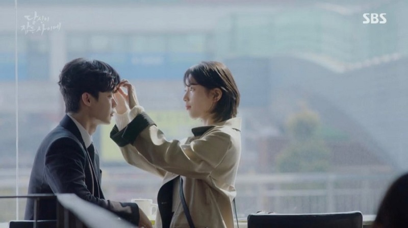 Khi Nàng Say Giấc - While You Were Sleeping (2017)